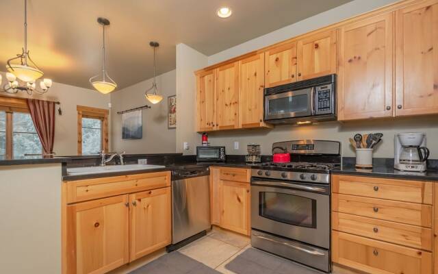 Glamping on The Mountain