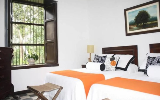 Hotel Hacienda El Roble