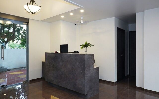 OYO 23670 Hotel Resonare Residency