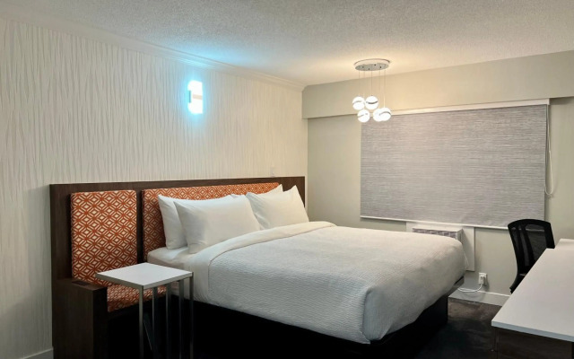 The Vic, Ascend Hotel Collection