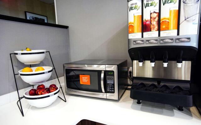 Best Western Paramus Hotel & Suites