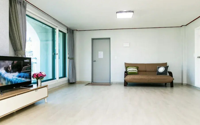 Sky Sea Pension