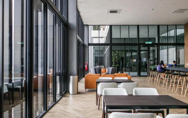 Violet@Beacon#7pax#2carpark#KomtarView