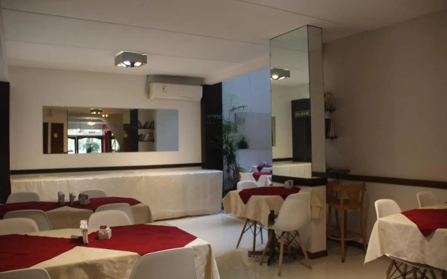 Hotel Alpino
