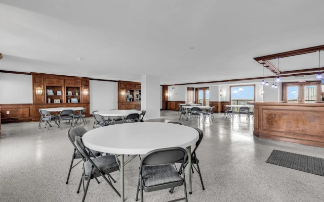 Bluewater Resort 406