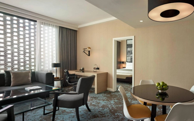 Hotel Stripes Kuala Lumpur, Autograph Collection