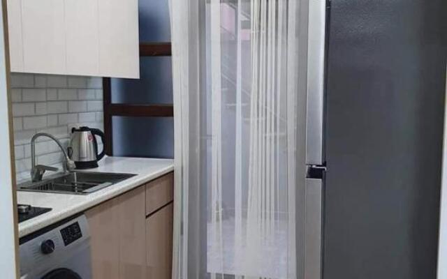 Nari Apartment