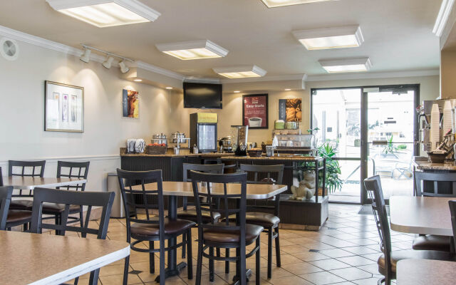 Baymont Inn and Suites Joplin