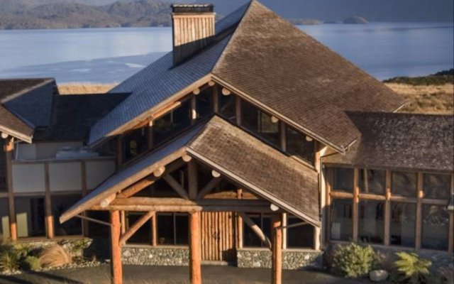 Fiordland Lodge