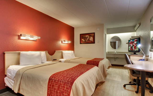 Red Roof Inn St Louis - Westport/ Maryland Heights