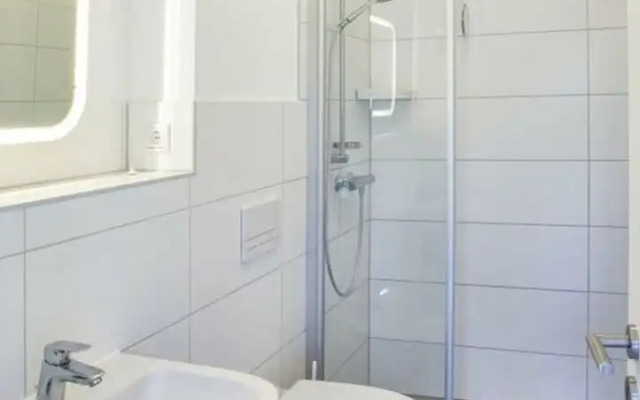 House in Reed 1 - Apartment 4