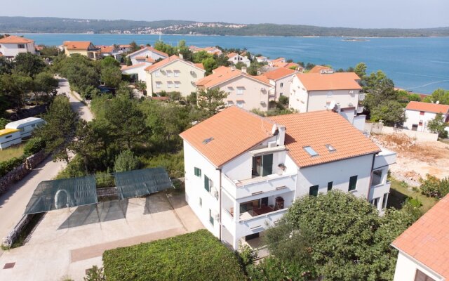 Apartment Darko