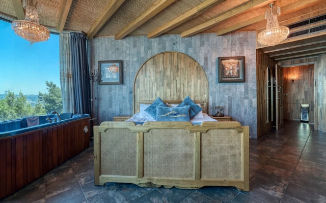 Bay Lodge