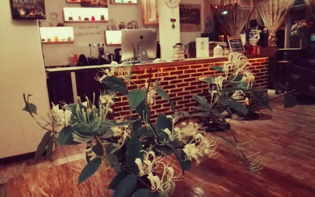 Zhaoxing Ruyuan Family Inn