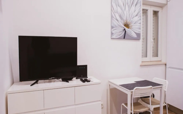 Serious Job Apartment