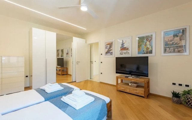 Life & View Luxury Apartment