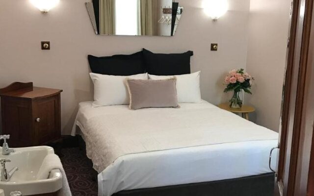 Astor Private Hotel