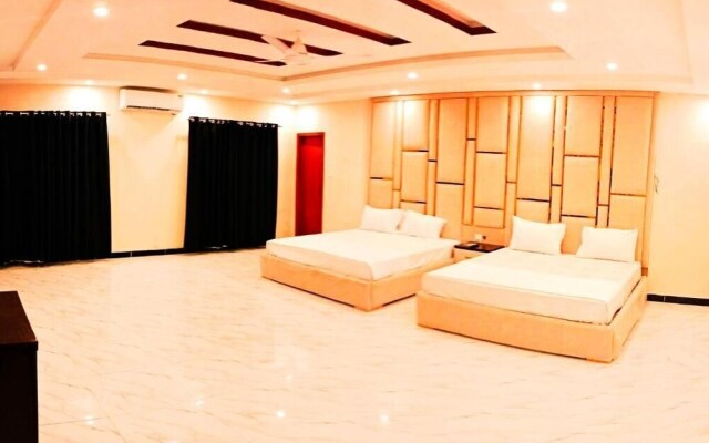 Grand Hayat Guest House