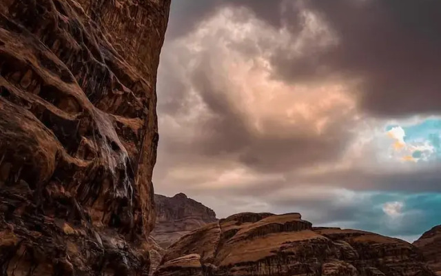 Moon life in Wadi Rum