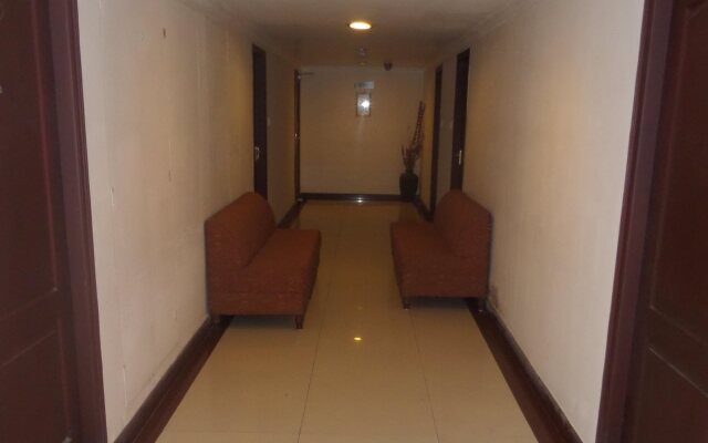 Hotel Elegance, Angamaly