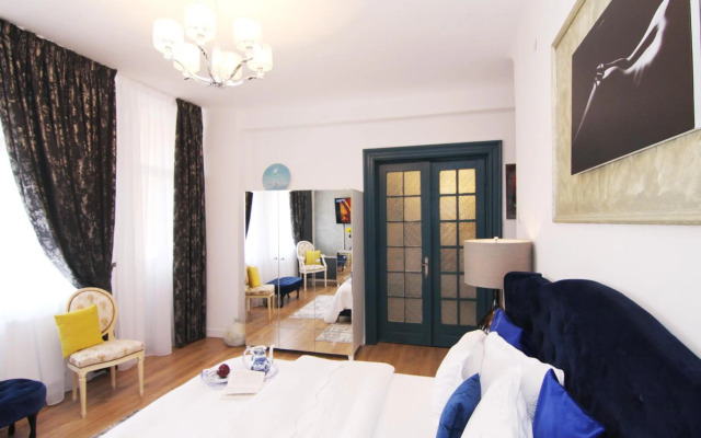 KAS 1Bd apartment unique central Unirii Bucharest