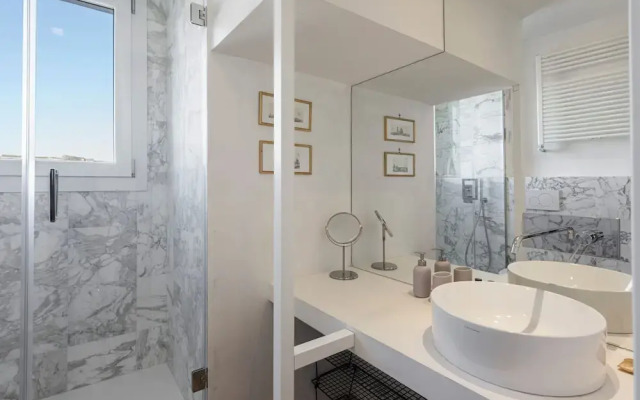 Santa Maria Novella penthouse by MMega