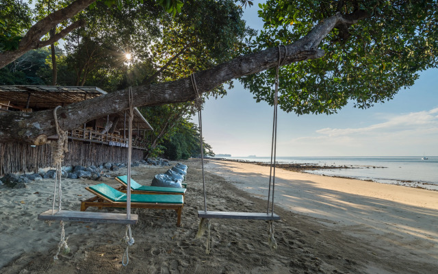 Koh Jum Ocean Beach Resort