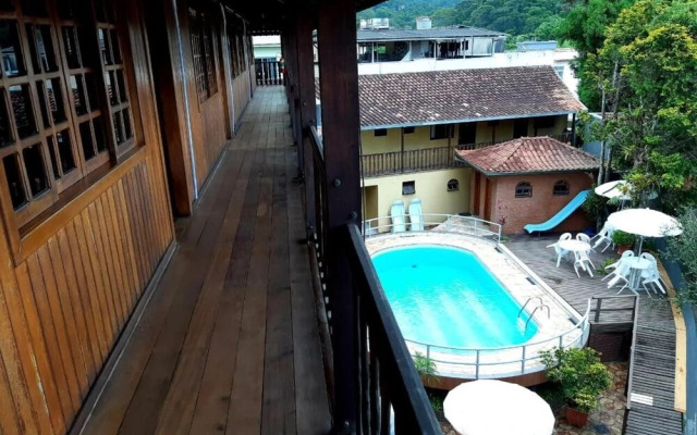 Hotel Montanus