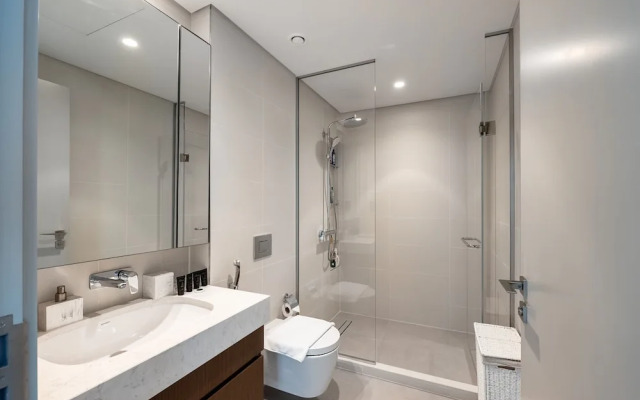 Chic 1BR in Emaar Beachfront