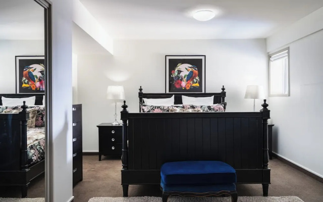Manor Place Apartment