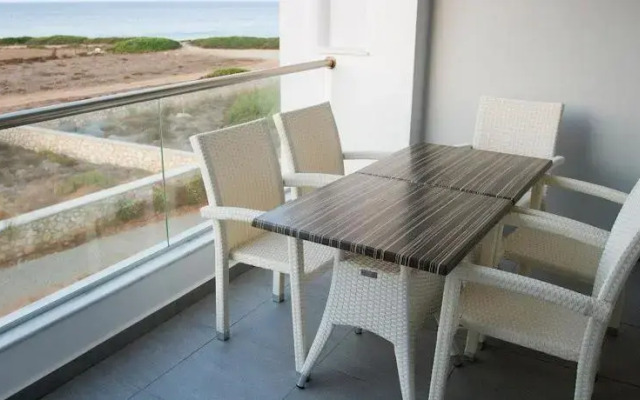 Thalassa Suites