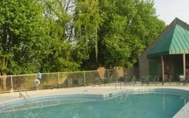 Huntsville Hotel & Suites
