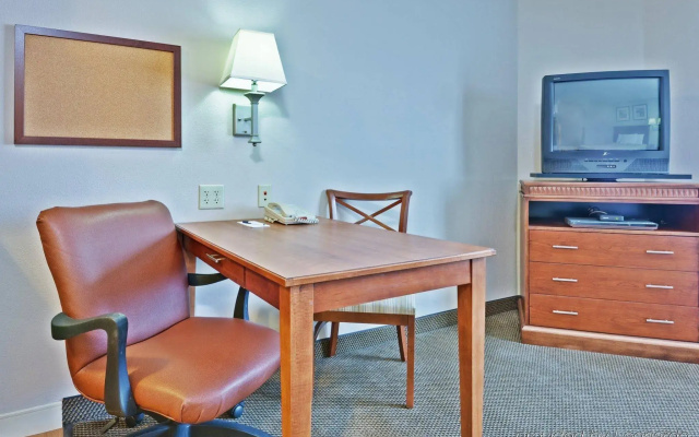 Candlewood Suites Fort Wayne by IHG