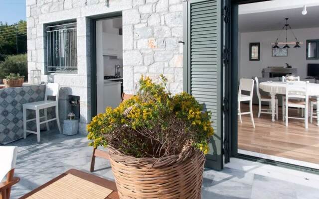 Mani's balcony with seaview