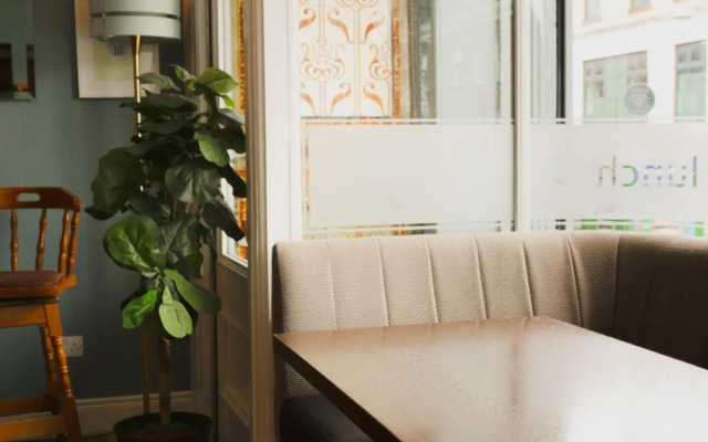 Phoenix Park Hotel