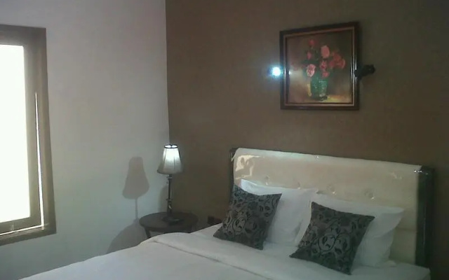 Hotel Prima Asri 153