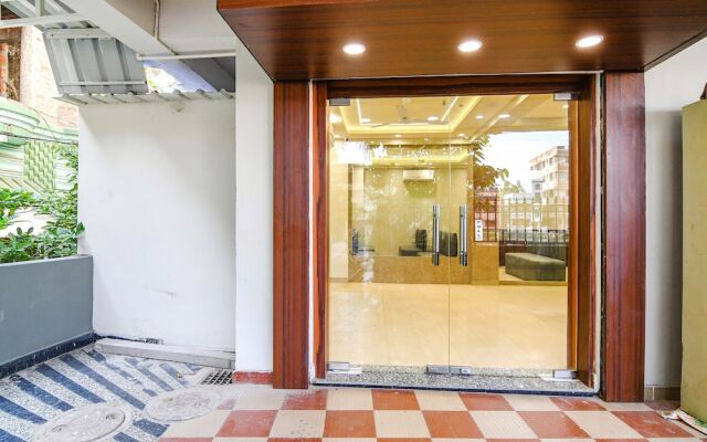 Fabhotel The Luxurie International