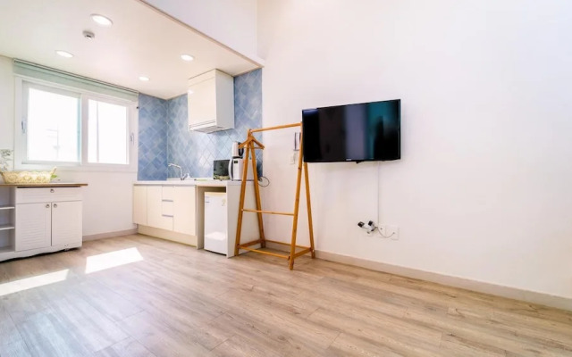 Jeju Byeoleuldameunbaramarae Pension