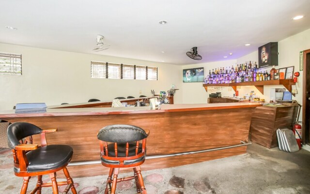 OYO 245 Patio Inn
