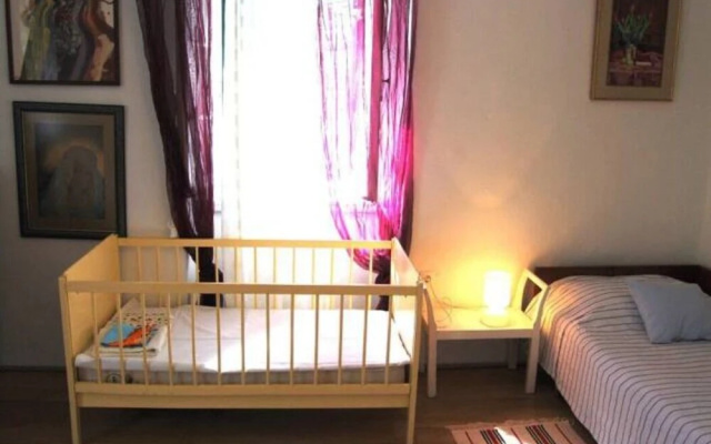 Charming Holiday House Antique, Sleeps 7