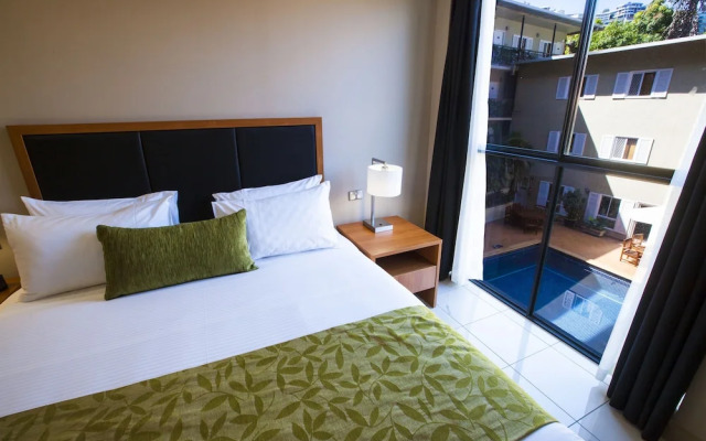 Ela Beach Hotel & Apartments