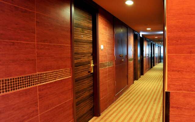 Ramada Grand Tsim Sha Tsui (Former Ramada Hong Kong Grand Tsim Sha Tsui)