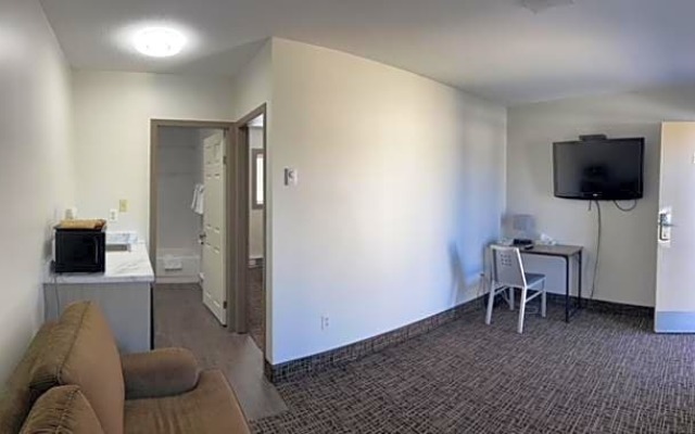 Coast Penticton Hotel