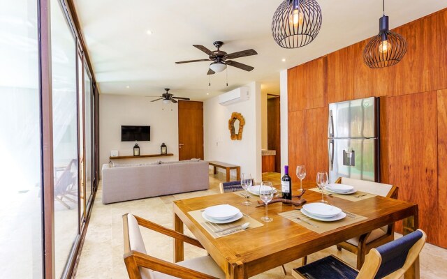 Jungle Luxury in Private Residential Area & Stunning Rooftop by Stella Rentals