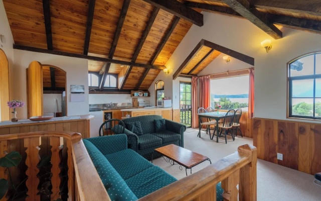 Manapouri Holiday Park