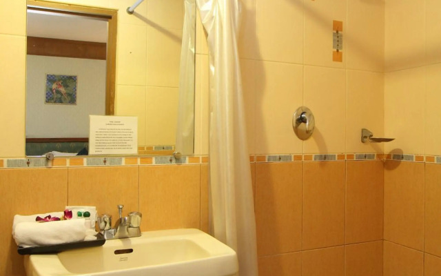 Silom Avenue Inn