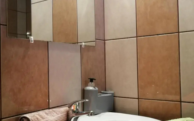 4 Barat Apartman - фото 5