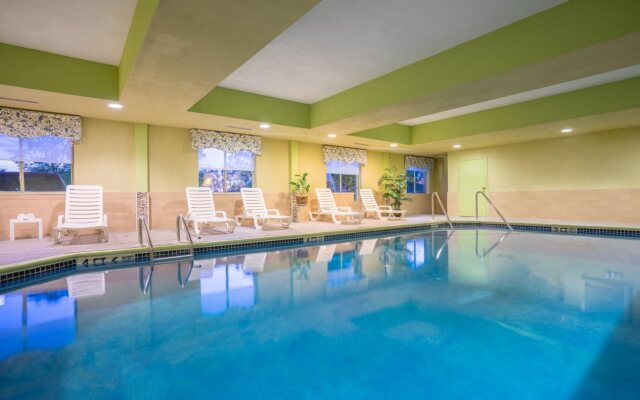 Holiday Inn Express & Suites Quakertown - Allentown Area by IHG