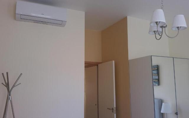 Downtown Porto next to subway with parking FREE