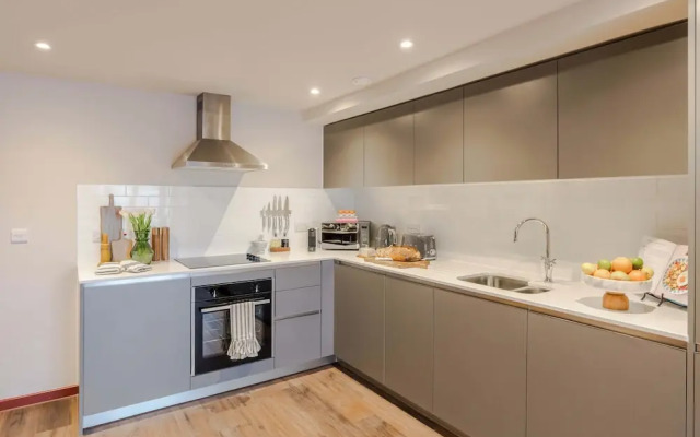 Waterside Living I Luxe Apartments
